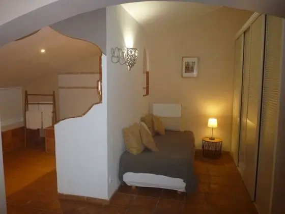 Standard Tek Büyük Yataklı Oda, Özel Banyo (De Surga)