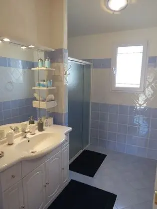 Superior Tek Büyük veya İki Ayrı Yataklı Oda (La Garrigue)