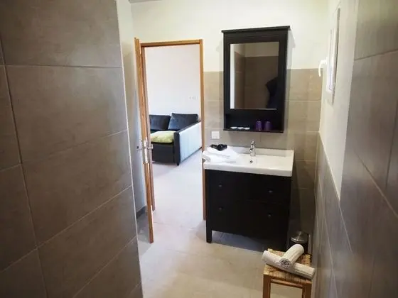 Villa, Banyolu/Duşlu, Bahçe Manzaralı (Garance)