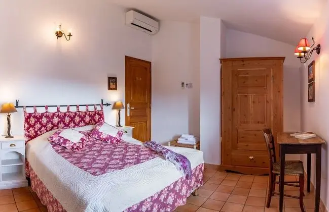 Tek Büyük Yataklı Oda, Banyolu/Duşlu (Iris)