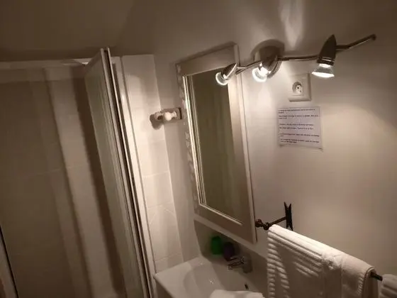 Tek Büyük Yataklı Oda, Banyolu/Duşlu (Iris)