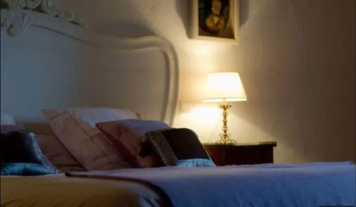 Tek Büyük Yataklı Oda (Cadeau du General)