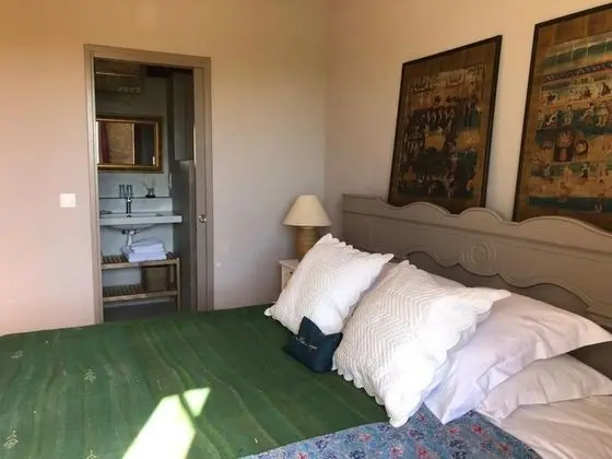 Superior Tek Büyük Yataklı Oda, Bahçe Manzaralı (Occitane)