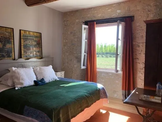 Superior Tek Büyük Yataklı Oda, Bahçe Manzaralı (Occitane)