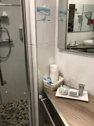 Comfort Double Room, 1 Queen Bed, Private Bathroom, Pool View (Chambre Money)