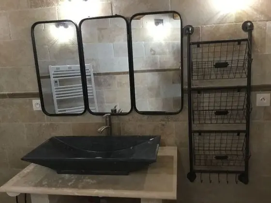 Tek Büyük Yataklı Oda (L'abrivade)
