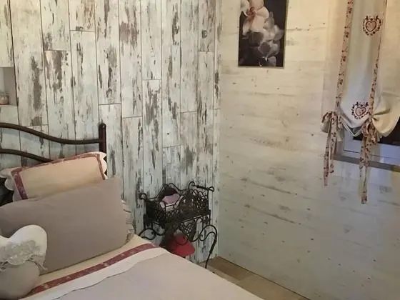 Superior Üç Kişilik Oda, Banyolu/Duşlu, Havuz Manzaralı