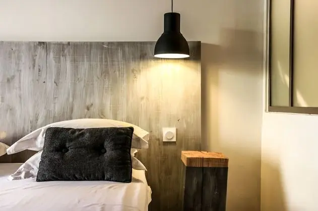 Tek Büyük Yataklı Oda, Zemin Kat