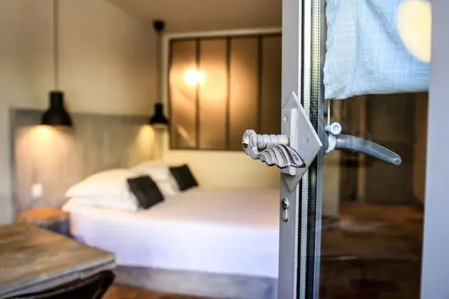 Tek Büyük Yataklı Oda, Zemin Kat