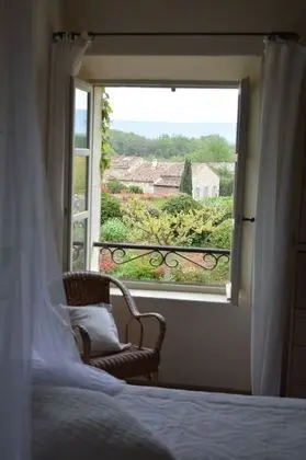 Standard Tek Büyük Yataklı Oda, Bahçeli