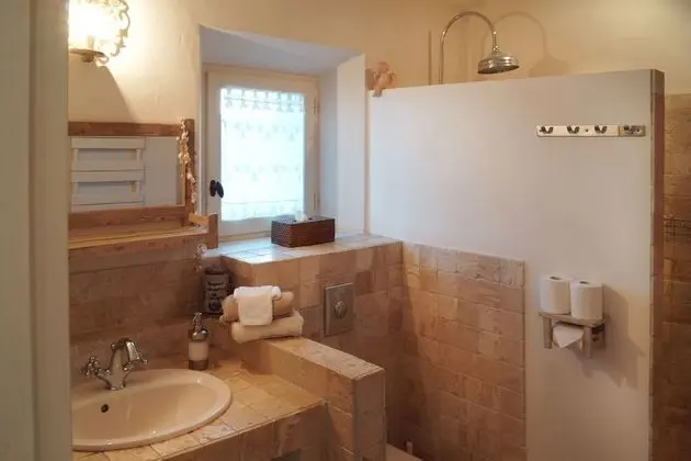 Standard Tek Büyük Yataklı Oda, Bahçeli