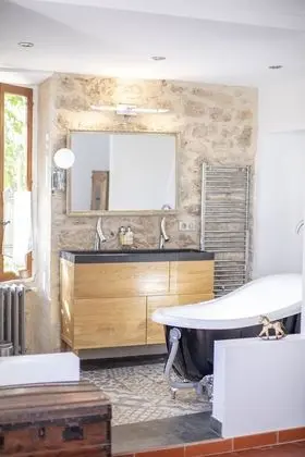 Deluxe Oda, 1 En Büyük (King) Boy Yatak, Özel Banyo, Bahçe Manzaralı