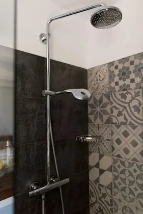 Deluxe Oda, 1 En Büyük (King) Boy Yatak, Özel Banyo, Bahçe Manzaralı
