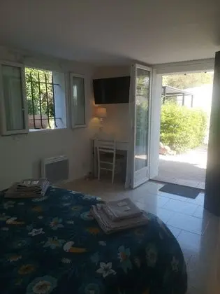 Tek Büyük Yataklı Oda, 1 Büyük (Queen) Boy Yatak (Azur)