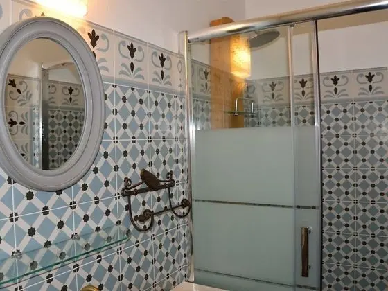 Tek Büyük Yataklı Oda (Camargue)