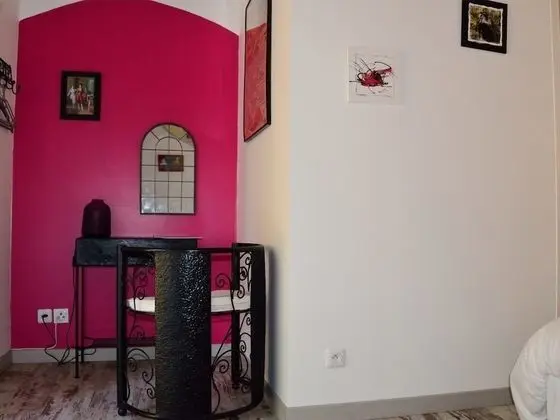 Tek Büyük Yataklı Oda (Seville)