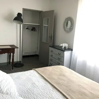 Tek Büyük Yataklı Oda, Havuz Manzaralı (Mont Ventoux)