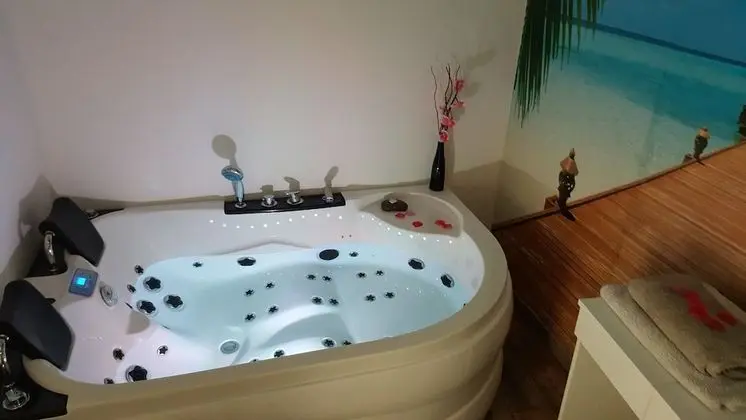 Romantic Tek Büyük Yataklı Oda, Jakuzi