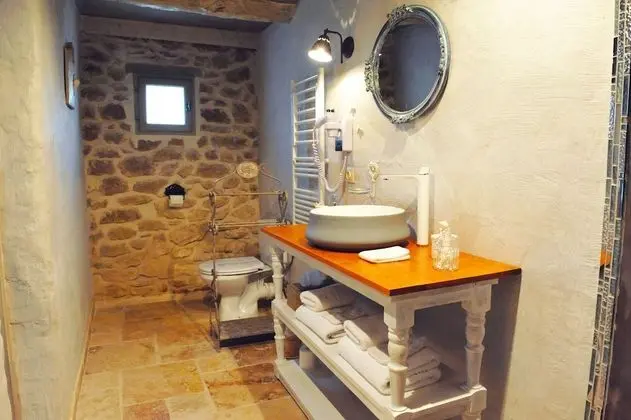 Tek Büyük veya İki Ayrı Yataklı Oda, Özel Banyo