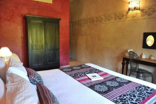 Tek Büyük Yataklı Oda, Özel Banyo, Bahçe Manzaralı