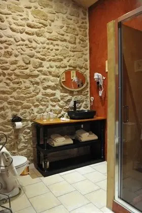 Tek Büyük Yataklı Oda, Özel Banyo, Bahçe Manzaralı