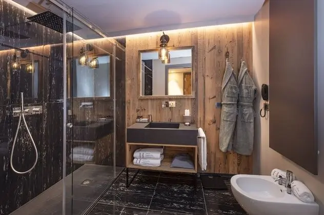 Deluxe Tek Büyük veya İki Ayrı Yataklı Oda, 1 Yatak Odası