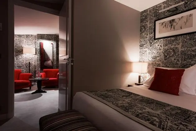 Deluxe Tek Büyük Yataklı Oda