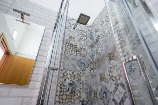 Superior Üç Kişilik Oda, Banyolu/Duşlu, Bahçe Manzaralı