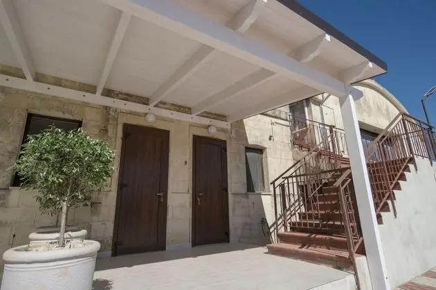 Superior Üç Kişilik Oda, Banyolu/Duşlu, Bahçe Manzaralı