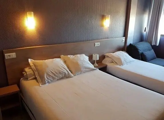 Üç Kişilik Oda, Şehir Manzaralı