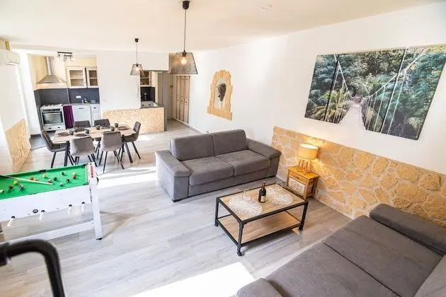 Deluxe Apart Daire, Banyolu/Duşlu