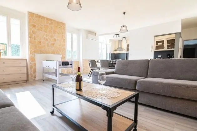 Deluxe Apart Daire, Banyolu/Duşlu