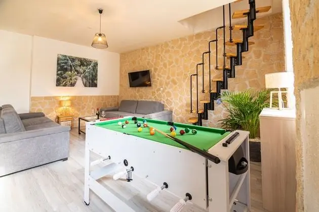 Deluxe Apart Daire, Banyolu/Duşlu