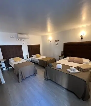 Family Dört Kişilik Oda