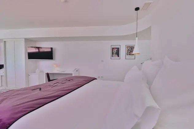 Standard Tek Büyük veya İki Ayrı Yataklı Oda