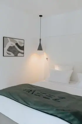 Tek Büyük veya İki Ayrı Yataklı Oda