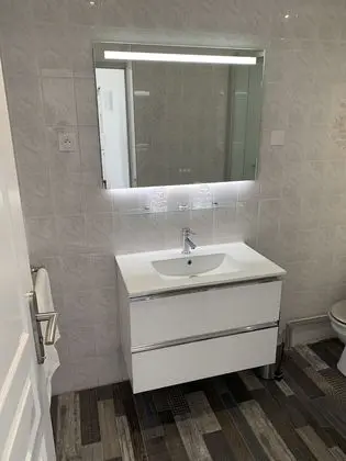 Tek Büyük Yataklı Oda, 1 Çift Kişilik Yatak, Havuz Manzaralı