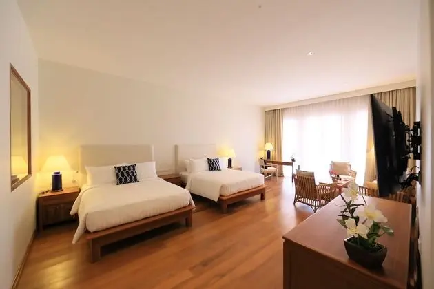 Grand Deluxe Twin Bed