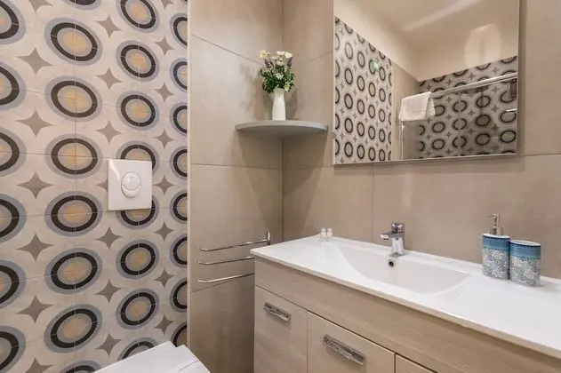 Tek Büyük Yataklı Oda, Balkon