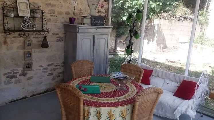 Comfort Oda, Ortak Banyo (Troglodyte)