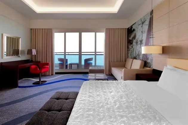 Deluxe Oda, 1 En Büyük (King) Boy Yatak ve Çekyat, Balkon, Okyanus Manzaralı (Balcony)