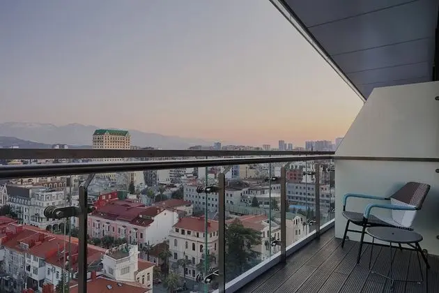Deluxe Oda, 2 Büyük (Queen) Boy Yatak, Balkon, Şehir Manzaralı