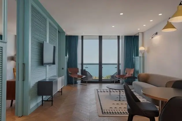 Junior Süit, 1 En Büyük (King) Boy Yatak, Balkon, Deniz Manzaralı