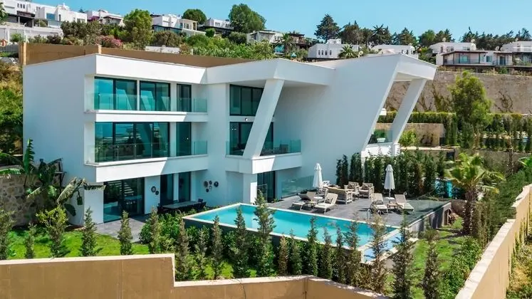 Havuzlu Villa Custom Oda