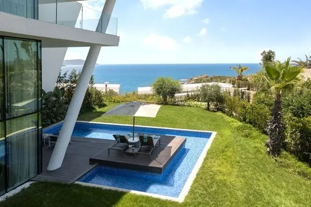 Havuzlu Villa Custom Oda