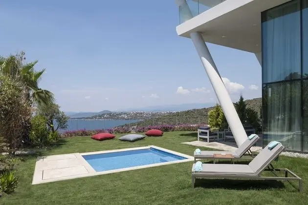 Havuzlu Villa Custom Oda