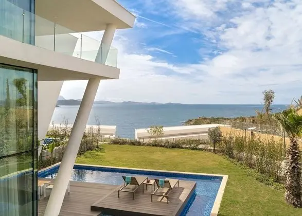 Havuzlu Villa Custom Oda