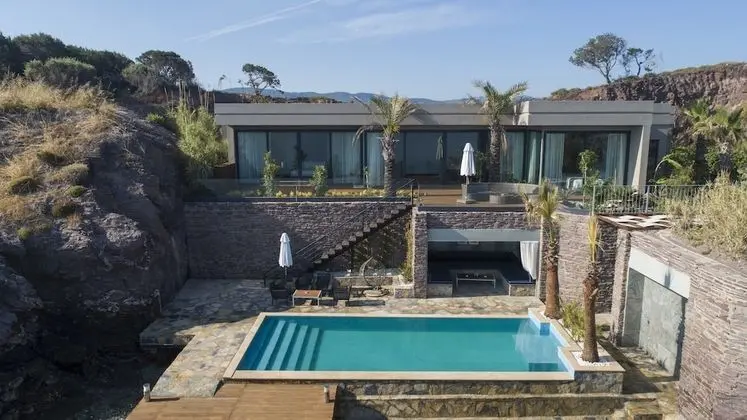Secluded Bay Presidential Villa Custom Oda