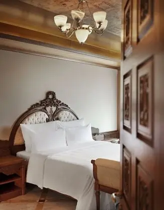 Oda, 2 Tek Kişilik Yatak, Sigara İçilmez, Şehir Manzaralı