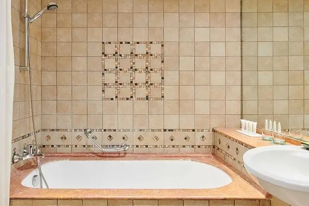 Oda, 1 En Büyük (King) Boy Yatak, Teras, Bahçe Manzaralı